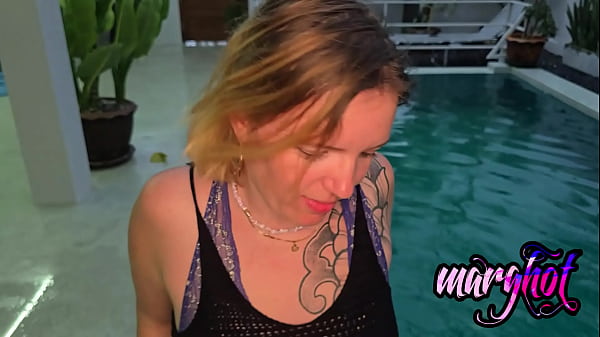 nouvelle video en thailandeje me fait inviter dans_une villa on commence sous