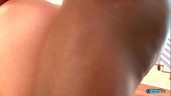 Play MP4 - Horny chick wears high heels while bouncing on a black cock