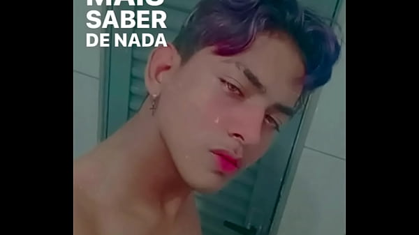 Um v&iacute;deo normal sem pornografia a &uacute;nica conta q n&atilde;o posta esse tipo de coisa ksksk 