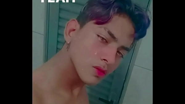 Um v&iacute;deo normal sem pornografia a &uacute;nica conta q n&atilde;o posta esse tipo de coisa ksksk