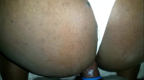 Nonton Giving Dicc thumbnail