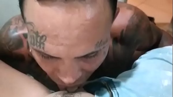 Play MP4 - Jhonny gab chupou greluda famosa