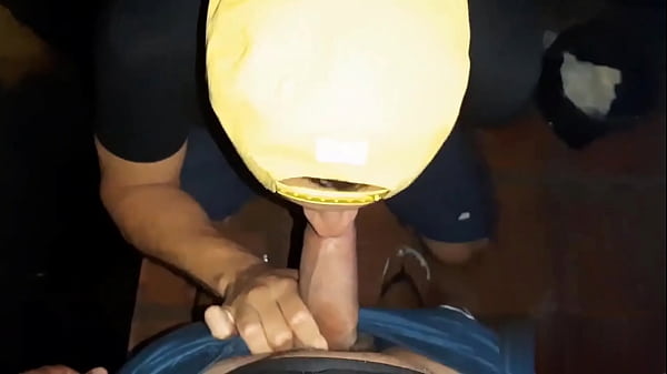 CHUPANDO A PICA DO PORNSTAR YURI GA&Uacute;CHO 