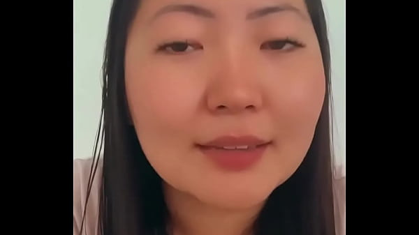 Sandy talking with public 