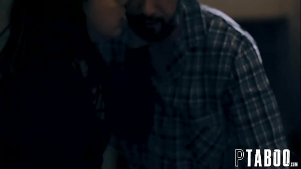 Whitney Wright Agrees To Have Threesome Sex With_Man And SiliconeLove Doll