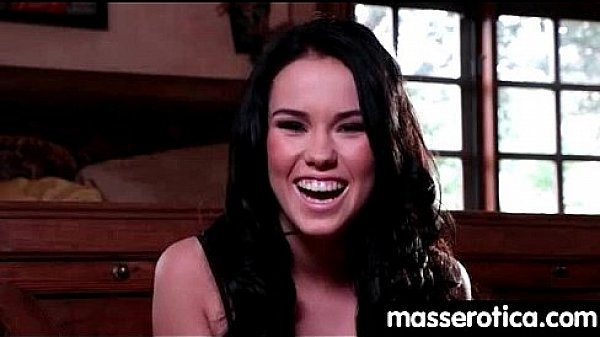 Nonton Sexy Girl Gives Big Tits Lesbian An Orgasm 20 thumbnail