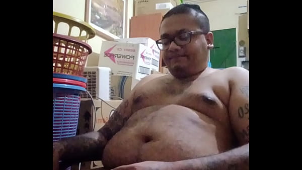 Play MP4 - Vaibhav Jerks Off & Cums Whilst Naked & Sitting At His Computer