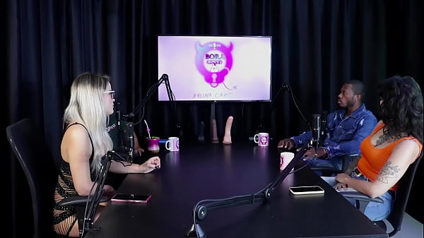 Teve fetiches estranhos que pediam para ela gosta de ver mulheres se pegando ela teve apoio da fam&iacute;lia mas ele my hell williams & hyoran carvalho sheer red 