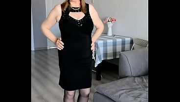 Hot stepmom's risky request turns into unexpected sex adventure 