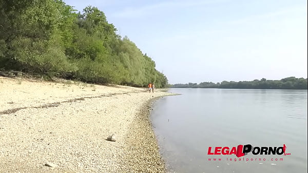 Nonton Slim Stunner Lilu Moon Can't Get Enough Of Muscle Man's Hard Veiny Cock Gp494 thumbnail