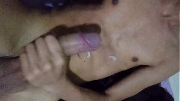 Play MP4 - New year enjoying delicious