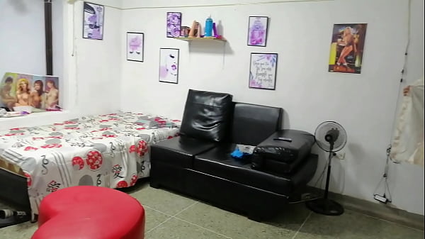 Play MP4 - Me follo al productor de Peliculas escondidas de mi esposo