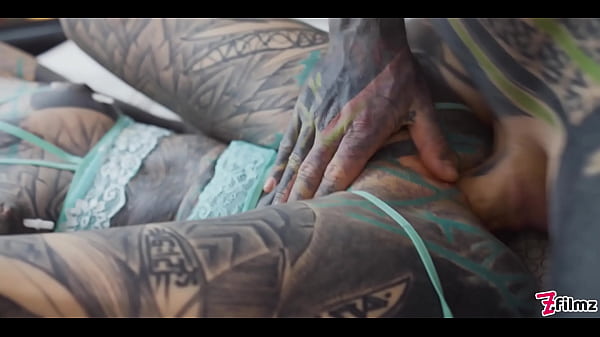 Tattooed Girl Deep Anal Pounding 