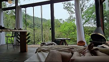 Nonton Levei Minha Namorada Para Um Final De Semana Rom&acirc;ntico Na Serra. thumbnail