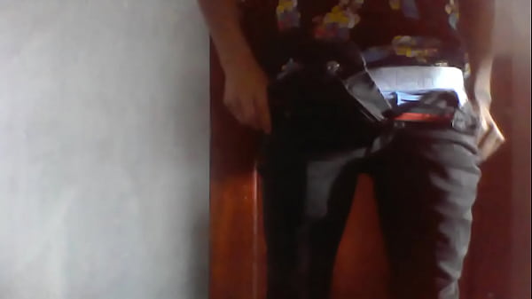 Lubrico mi pequeño_pene frente a webcam