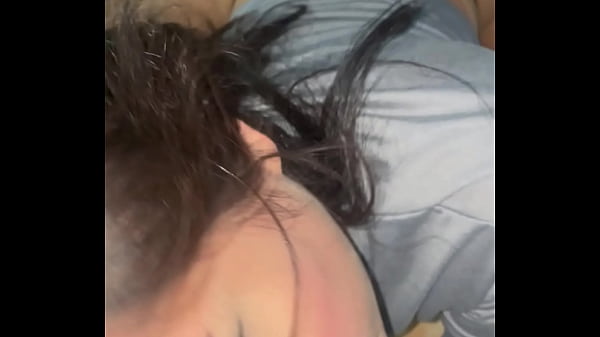 Play MP4 - Fiz uma garganta profunda gostosa nesse dotado e acabei vomitando no pau dele