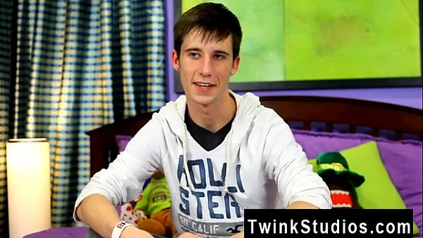 Gay sex As if the beaches of SoCal weren'_t appealing enough, studs