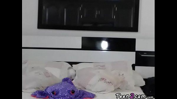 Busty teen exposes her body front the webcam 