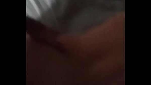 Rubia hermosa acaba en 4 