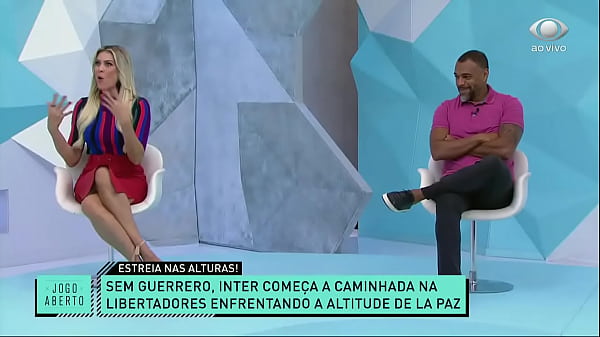 Renata fan jogo aberto loira tesuda gostosa do esporte da tv brasileira