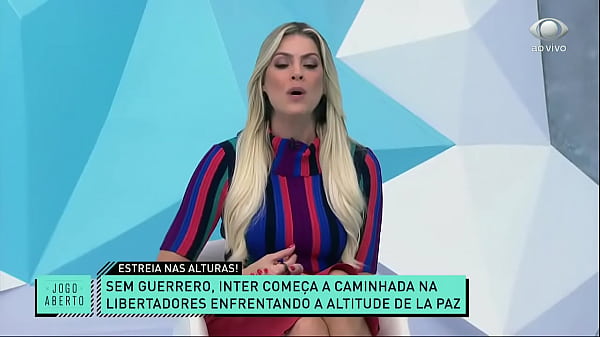 Renata fan jogo aberto loira tesuda gostosa do esporte da tv brasileira 