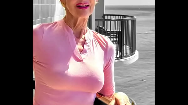 Nonton A Highlights Reel Created By Google. I Asked It To Use Photos Of Me Feet. thumbnail