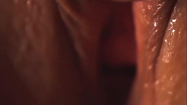 Play MP4 - My wife's pussy gets a warm creampie inside&period; Extremely detailed