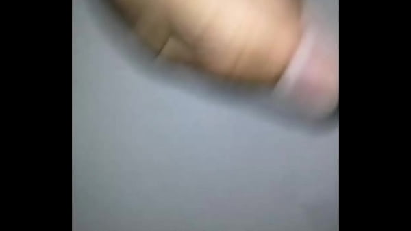 Play MP4 - Young boy Cums