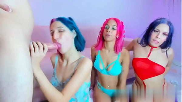 Nonton We Have Colored Hair Girls Show That They Are The Best Giving Blowjobs thumbnail