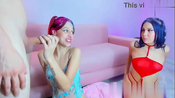 Play MP4 - We have colored hair girls show that they are the best giving blowjobs