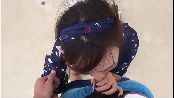 Play MP4 - Asian slut JJ having sex on the beach