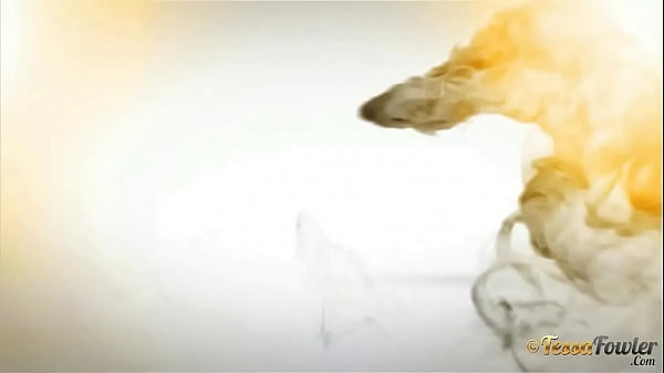 Nonton Tessa Fowler Amazing Cowgirl Boobs thumbnail