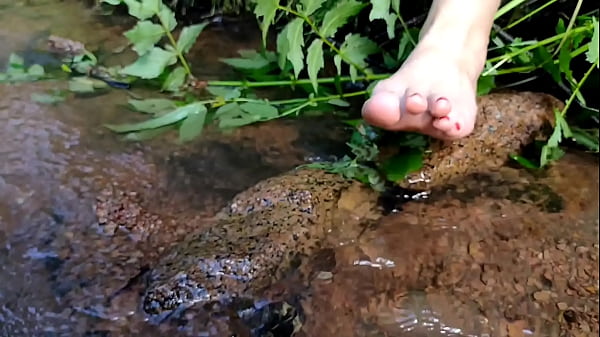 Jerk Off And Cum On Sexy Feet OfHis Friend's Wife