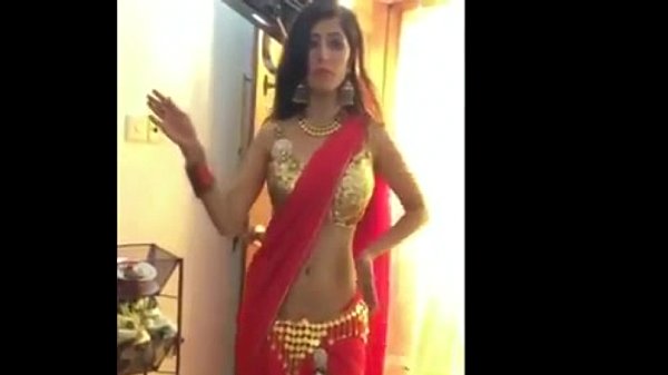 Naila Nayem_hot belly dance_YouTube_MP4