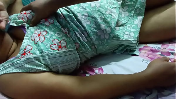 Play MP4 - My Hot Big Boob Wife Enjoyed by Lover