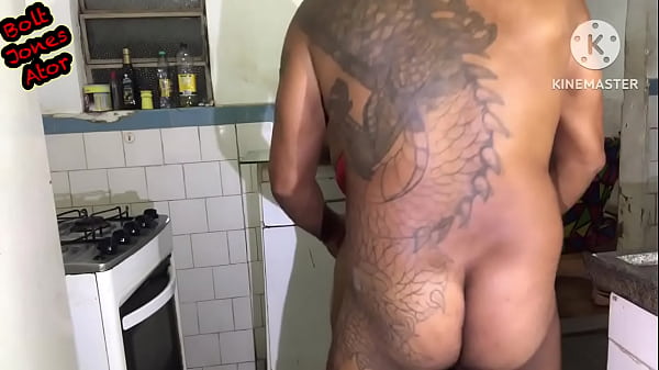 Gordinha Arrumando Casa/ Mariana Estrada. thumbnail