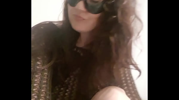 Nonton Petit Message Apr&egrave;s Le Live thumbnail