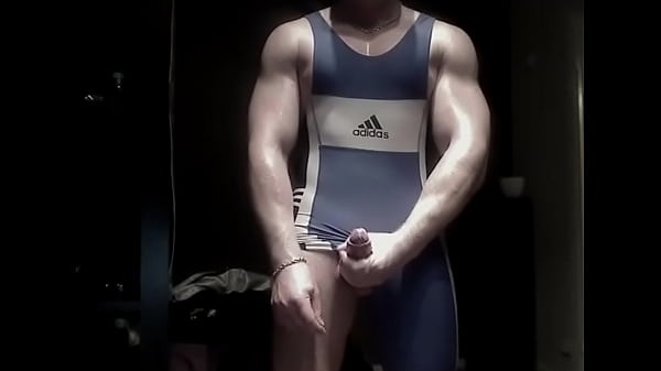 Play MP4 - Anonymous Hunk Cum 57