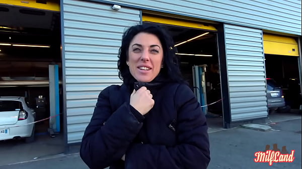 Sabrina chaude milf_sait quoi faire_avec deux bites