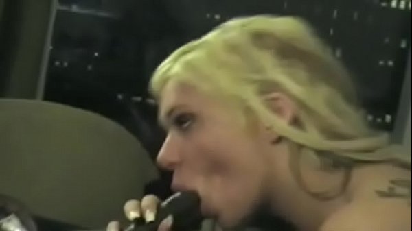 Play MP4 - Amateur Blond Wife in a Gangbang interracial