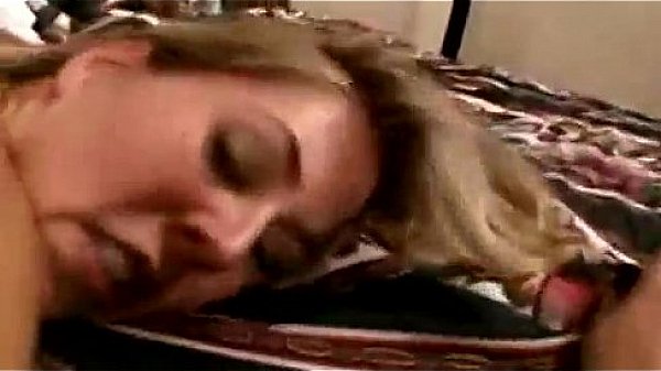 Putita Compartida En Trio Tanguita Roja (blonde Threesome With Red Lingerie) thumbnail