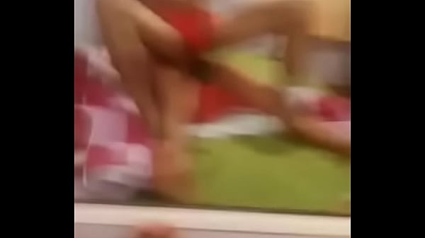 Follando haciendo la tanga de lado 