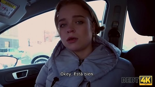 Linda chica paga la deuda que se tom&oacute; por sus grandes tetas falsas con su co&ntilde;o 