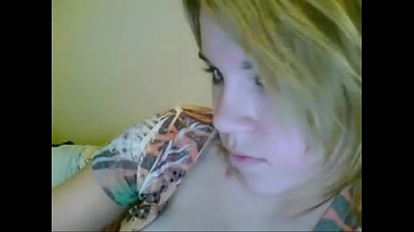 cams4hot com blonde girl in webcam