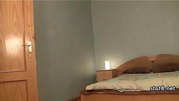 Nonton Tiny Teen Sluts Practice Fucking thumbnail