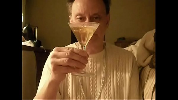 Taking a dildo up my asshole, with a piss enema 