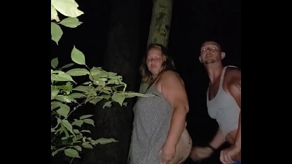 Play MP4 - Sneaky outside creampie ending