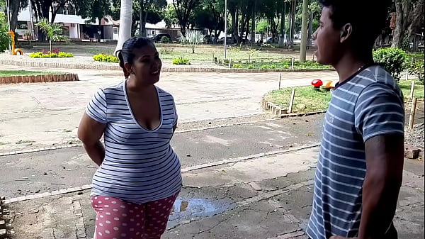 La Madura Cachonda De Mi Vecina Quiere Estar A Solas Conmigo En Mi Casa thumbnail