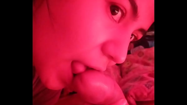 Me despierta con un Oral 