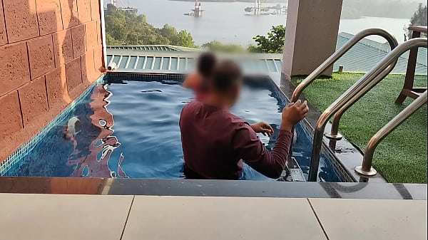 आयु बाजू वाले देख लोगों ध्यान दें जरा 